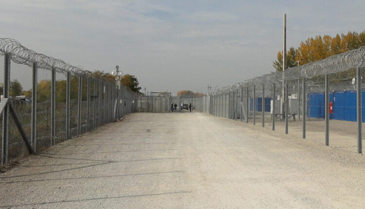 Hungary: Anti-torture committee observed decent conditions in transit zones, but