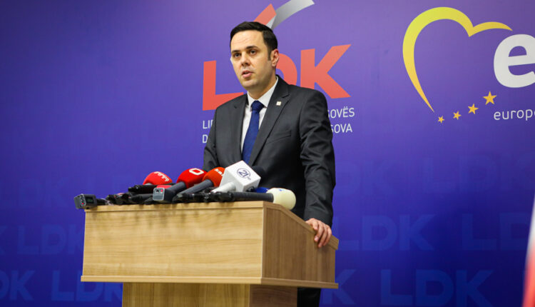 Abdixhiku criticizes Kurti’s government: Weak government cabinet is the government