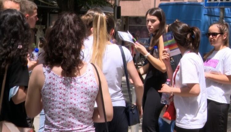 370 graduates are tested in “Sami Frashëri”, two of them