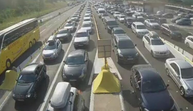 COLUMNS AT THE BORDERS ARE NOT DECREASING! It takes hours