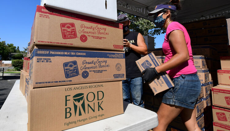 GettyImages-1225695896_foodbank_1350.jpg